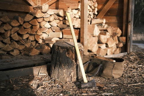 Hardwood Splitting Logs – Double as Fire Pit Seats | Gold Coast Firewood